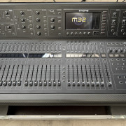 Mesa de mezclas Midas M32 + Flightcase · Ciudad Real · 1800 €