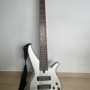 Bajo Yamaha RBX375 5 cuerdas - Activo - Impecable