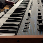 Behringer UB XA teclado · Cádiz · 700 €