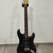 Fender Stratocaster Deluxe Made in Usa · Málaga · 1500 €