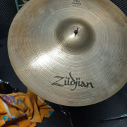 Vendo plato ZIlDJIAN THIN CRASH de 18" - escucho ofertas