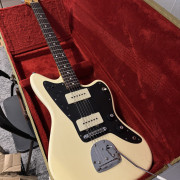 Squier J Mascis Jazzmaster 2011 Modificada con estuche · Gipuzkoa · 680 €