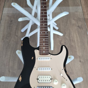 Squier Fender Affinity · Madrid · 160 €