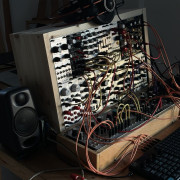Compro módulos de eurorack para reparar · Pontevedra