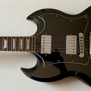Gibson SG standard Black con estuche 2010 · Madrid · 1150 €
