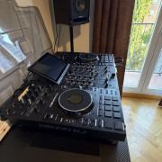 Denon Prime 4 Plus con accesorios · Madrid · 2200 €