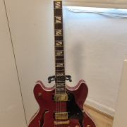 Washburn HB35 china de 2013 con Bigsby · Madrid · 480 €