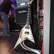 Jackson Pro Rhoads RRT-3 IV/BK Stripes · Barcelona · 850 €