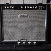 Brunetti Wizard combo custom work 2009 . Numero serie WI005 · Madrid · 2100 €