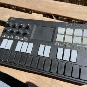 Korg Nanokey Studio (Teclado Midi y Bluetooth)
