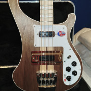 Rickenbacker 4003 Walnut 2026. Nuevo sin estrenar. · Madrid · 2700 €