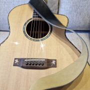 Excelente correa guitarra vacuno auténtico