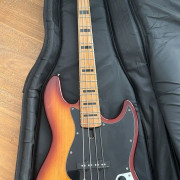 Marcus Miller V5 Alder-4 TS + mochila Armour ARM1550 · Bizkaia · 330 €