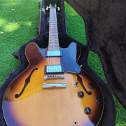Epiphone ES 335 · Alicante · 750 €