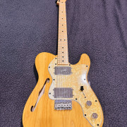 Fender Classic thinline 72 · SC Tenerife · 810 €