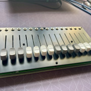 Faderbank 16nx, controlador midi y CV