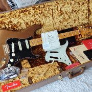 Fender Bruno Mars Signature Stratocaster 2023 - Mars Mocha
