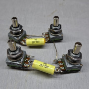 Eletrónica Potenciómetros MEC 500k + condensadores TAD Mustard Cap 22nF · Lugo · 60 €