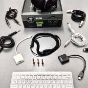 Conjunto de varios cables, auriculares, accesorios · Barcelona · 120 €