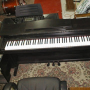 Piano digital 88 contrapesadas ROLAND HP 1800e · Zaragoza · 800 €