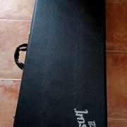 Estuche original para guitarra Gibson firebird. · Madrid · 125 €