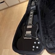 Gibson SG Standard Ebony · Valencia · 1000 €