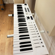 Arturia Keylab Essential 61 MKII + Soporte · Valencia · 75 €