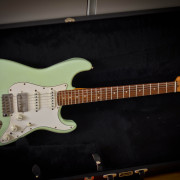 Stratocaster Korina surf green · Huesca · 2400 €