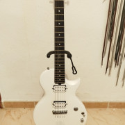 Enya Nova Go Sonic Autoamplificada/Bluetooth · León · 300 €
