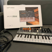 Arturia Microfreak · Granada · 220 €