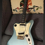 Squier Paranormal Super-Sonic MODIFICADA · Alicante · 500 €