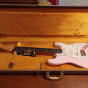 Fender AVRI 62 Stratocaster 2003 Pink · Cantabria · 1600 €