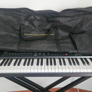 Novation Impulse 61 z Teclado Controlador MIDI + Soporte + Funda · Barcelona · 120 €
