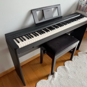Yamaha P-45 + mueble + banqueta + pedal sustain · Pontevedra · 372 €