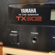 Vendo sintetizador Yamaha TX802 · Madrid · 400 €