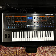 Roland Júpiter XM · Navarra · 1000 €