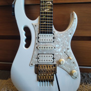 Ibanez JEM 7V WH (Steve Vai Signature) – Año 1999 · Zaragoza · 1950 €