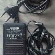 Adaptador de corriente Line 6 modelo HKA- A9200-950 · Toledo · 40 €
