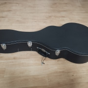 Estuche acústica Jumbo · Barcelona · 75 €