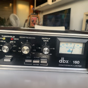 dbx 160 VU original (años 70, laterales de madera) · Barcelona · 1450 €