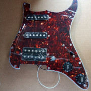 Golpeador Strato HSS con pastillas y electrónica · Madrid · 50 €