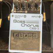 Boss pedal bajo chorus