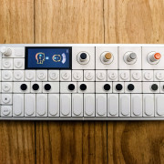 Sintetizador teenage Engineering Op-1