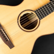 Lakewood A-32, 12-fret Custom Shop · Pontevedra · 2390 €