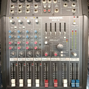 Mesa de mezclas MACKIE DFX-6 · Madrid · 125 €