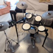 Batería Electrónica Yamaha DTX582 + Pedal Bombo