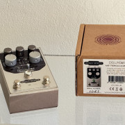 Origin Effects DELUXE 61 amp y tremolo