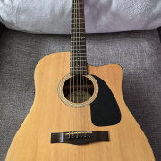 Fender FG300 ce · Madrid · 180 €