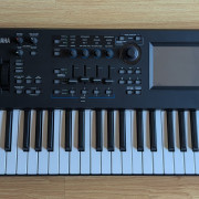 Yamaha MODX6 en excelente estado. · A Coruña · 730 €