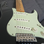 Fender Stratocaster LTD Vintera II Road Worn 60s Black